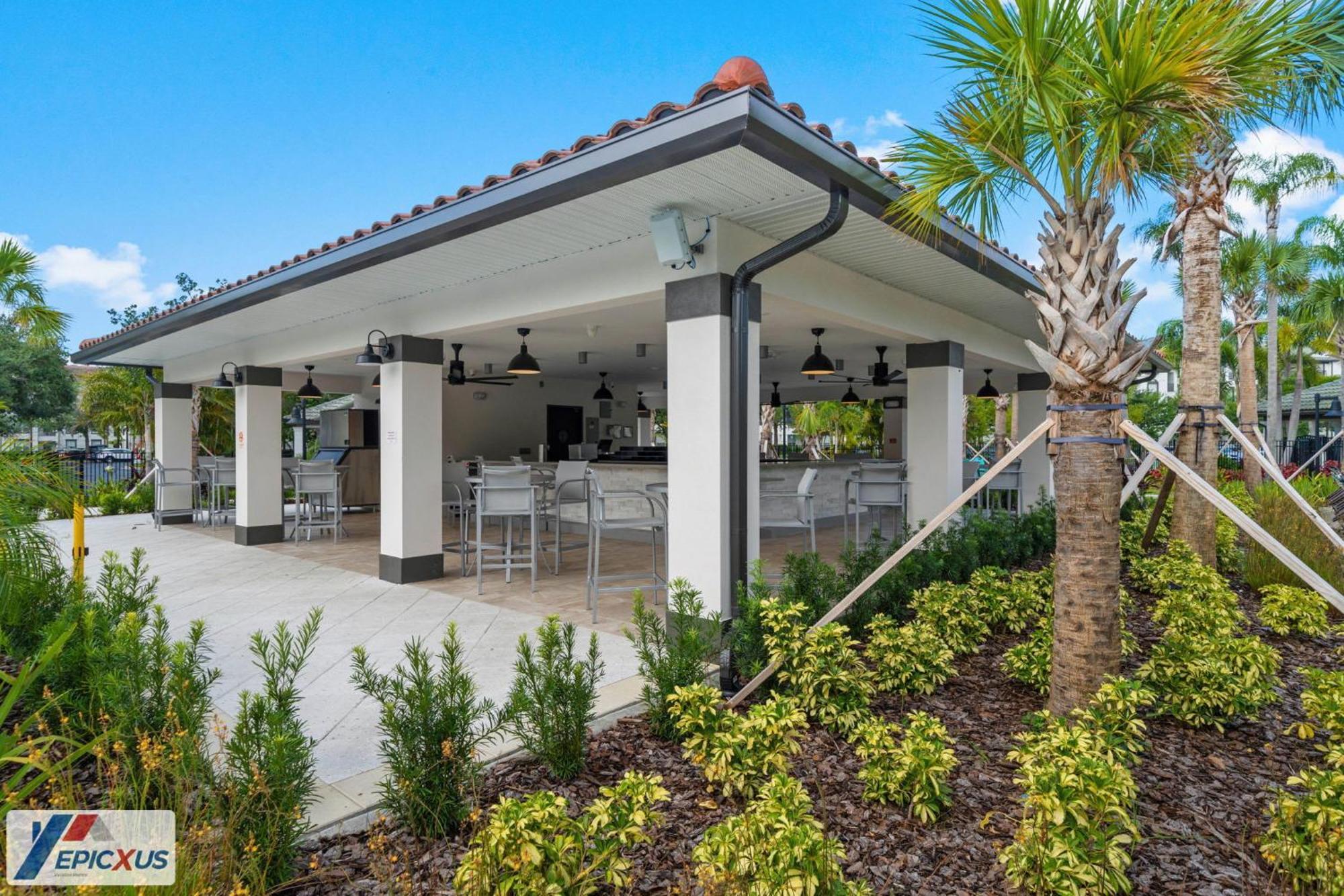 The Epic London Vista Cay Orlando Next To The Club Apartment Exterior photo
